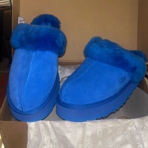 NIB UGG disquette USA sz 11